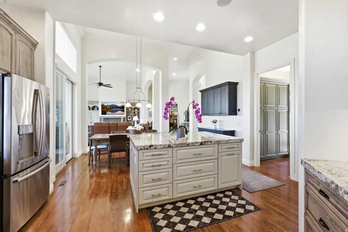 908 Fremont Rd, Bountiful, Utah 84010