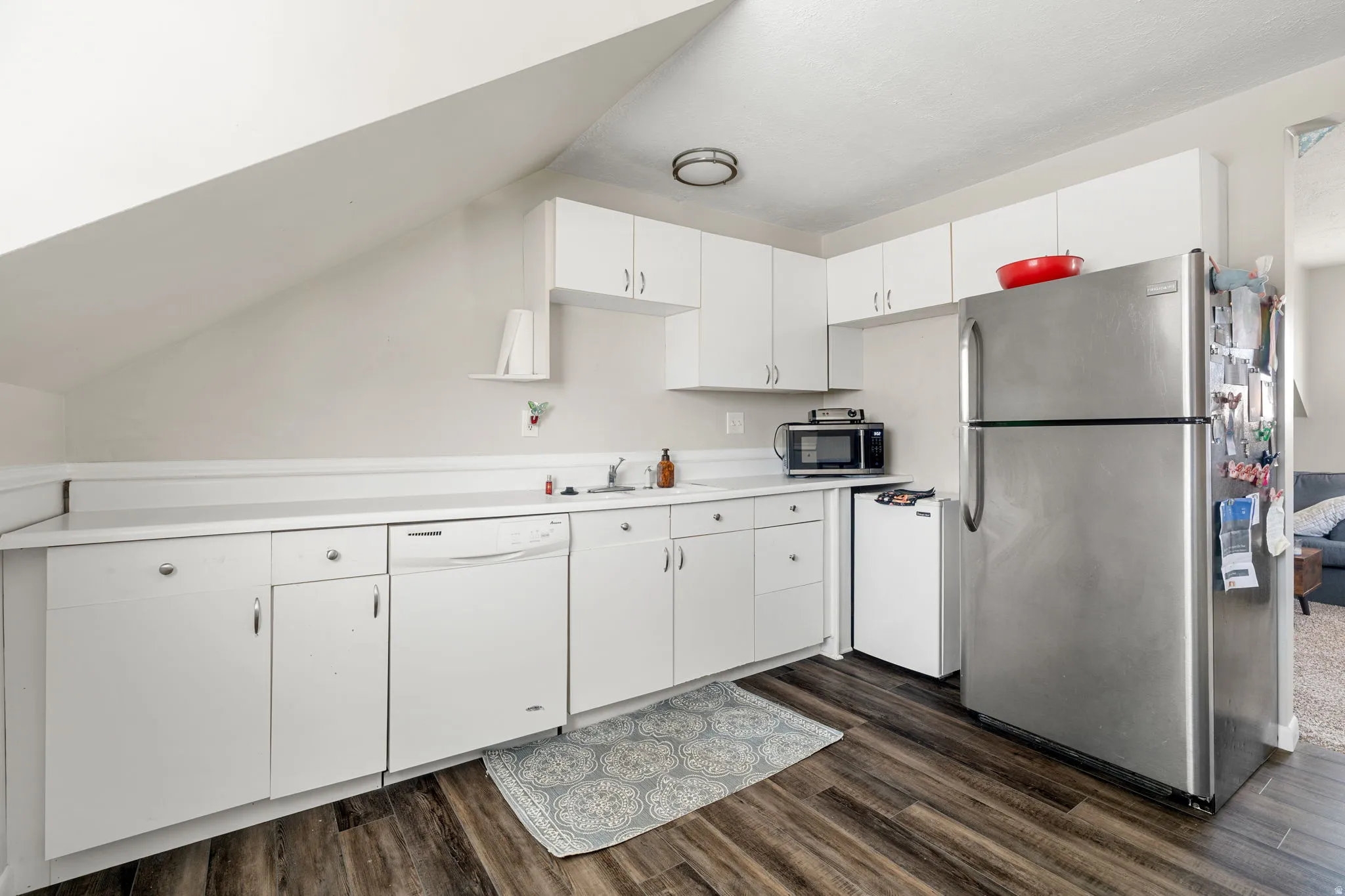 Guest retreat Kitchen