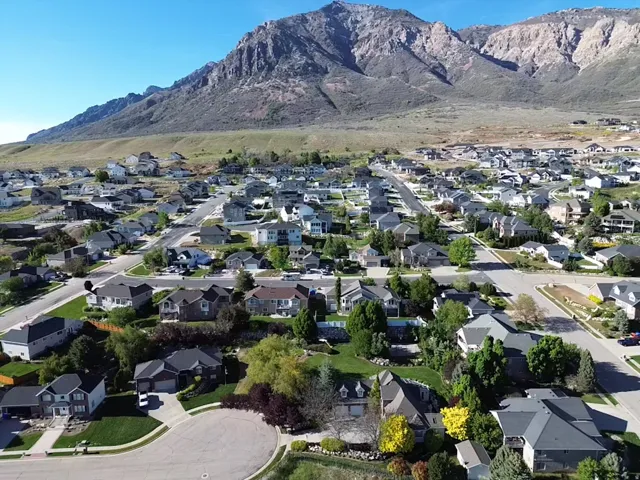 554 E 3575 N, North Ogden, Utah 84414