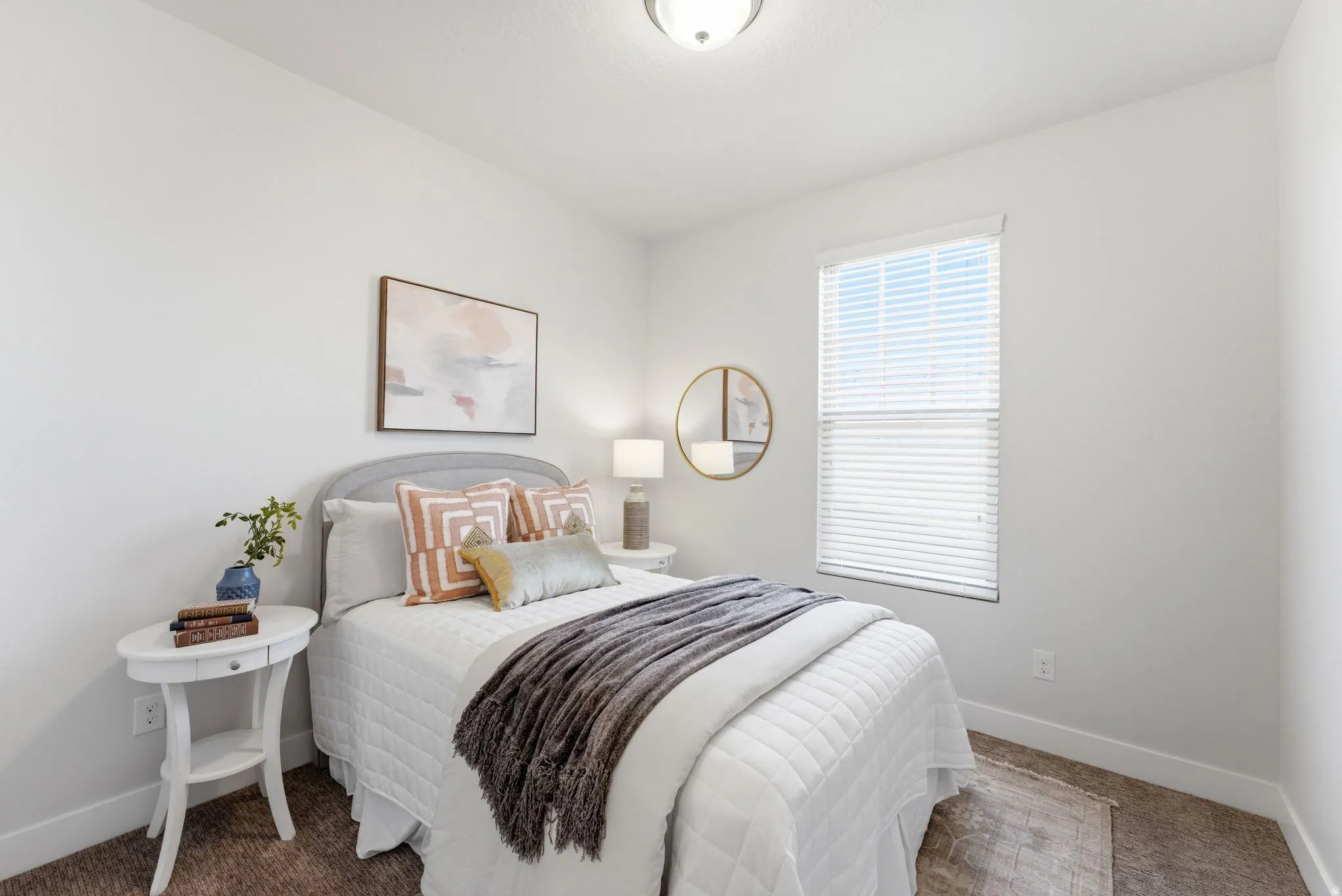 Second bedroom for family, friends or guests
