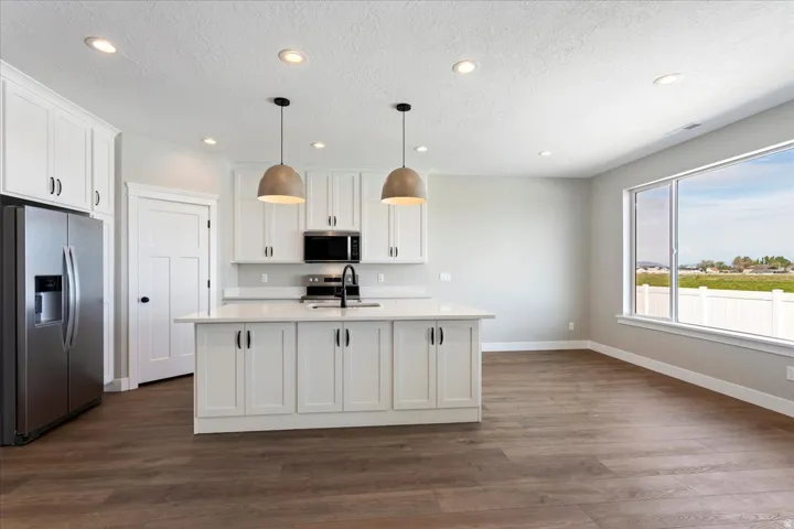 Modern kitchen