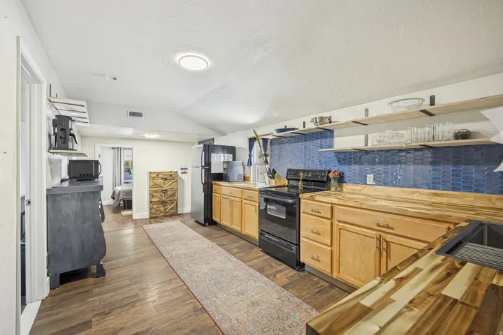 1445 W Russett Ave, West Valley City, Utah 84119