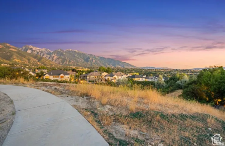 7913 Danish Pine Ln, Cottonwood Heights, Utah 84121