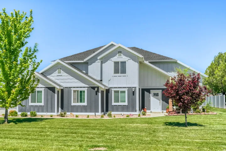 5182 W 5725 S, Hooper, Utah 84315