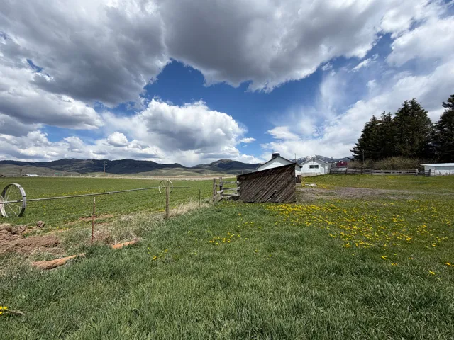 114 W 7 St, Georgetown, Idaho 83239