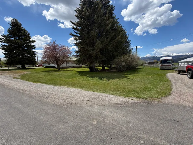 114 W 7 St, Georgetown, Idaho 83239