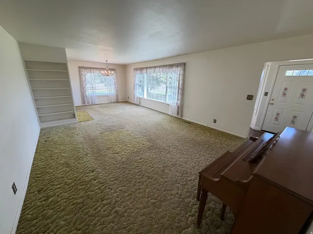 114 W 7 St, Georgetown, Idaho 83239