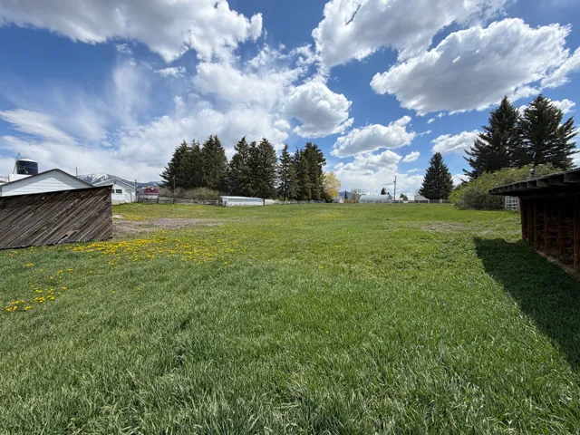 114 W 7 St, Georgetown, Idaho 83239