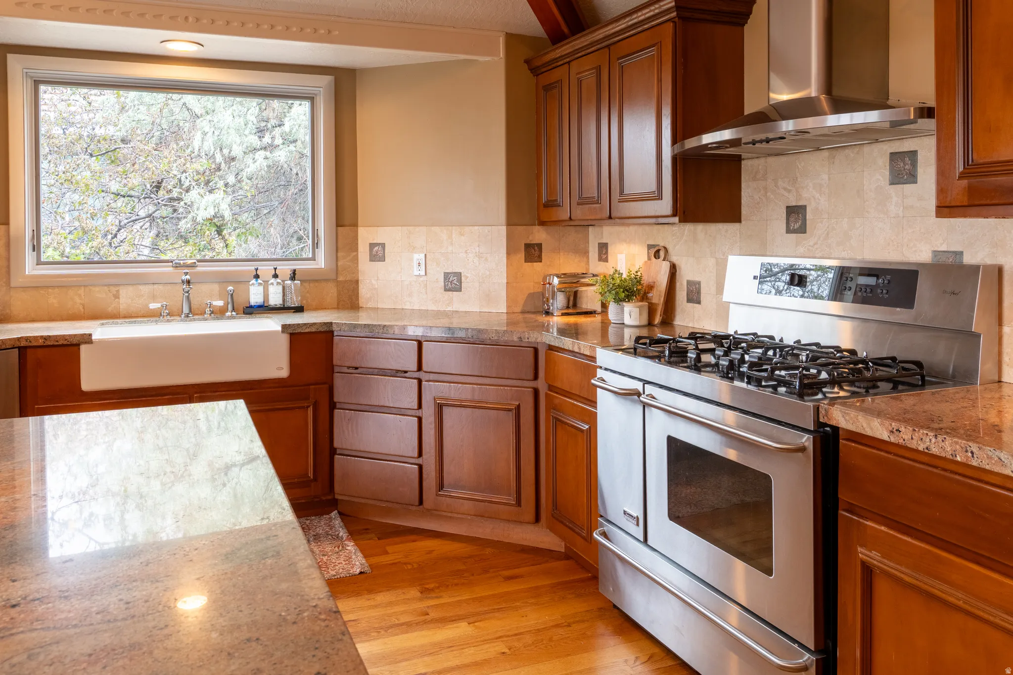 6 burner gas stove