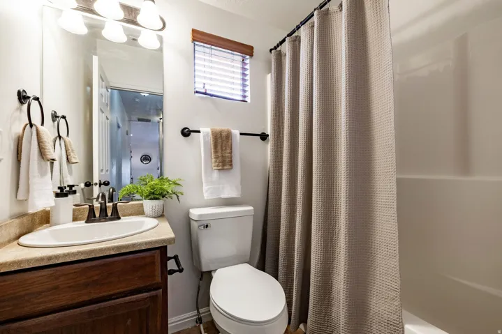 1844 W 2300 S, Woods Cross, Utah 84087