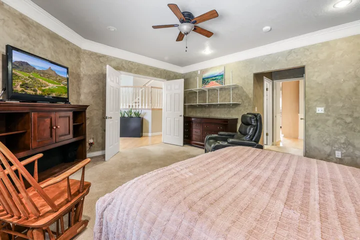 Flex Space: Bedroom or Office