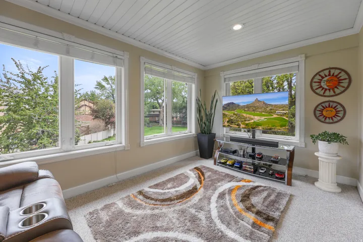 Sunroom in Primary Suite