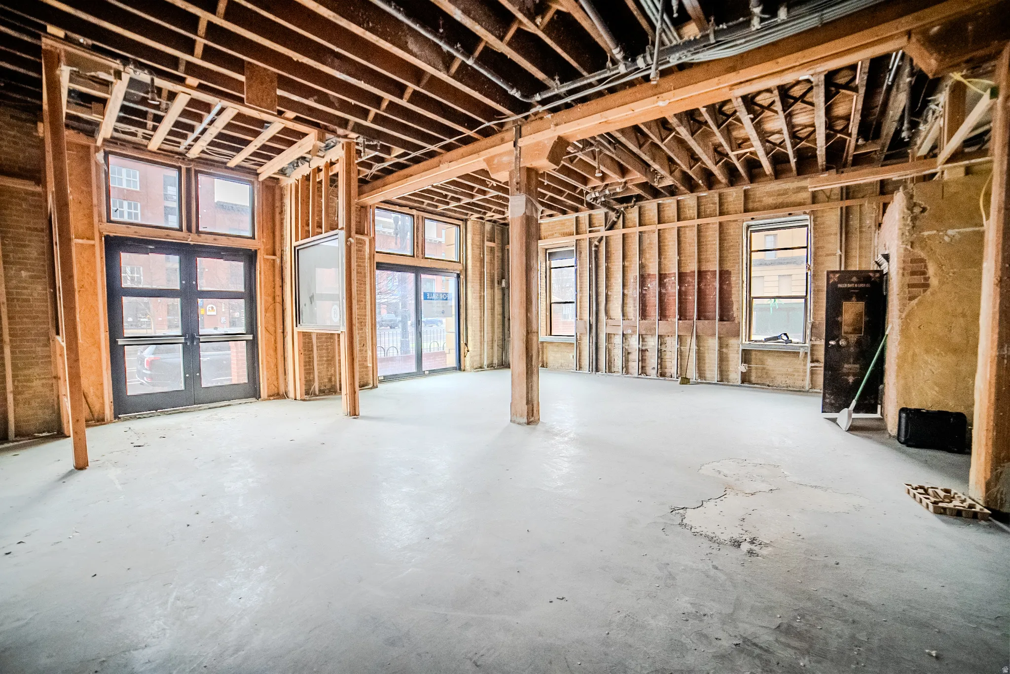 Miscellaneous room featuring concrete flooring