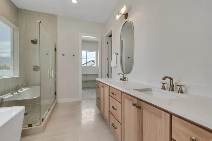 341 Louise Way #122, Vineyard, Utah 84059