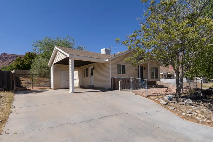1108 E Holyoak Ln, Moab, Utah 84532