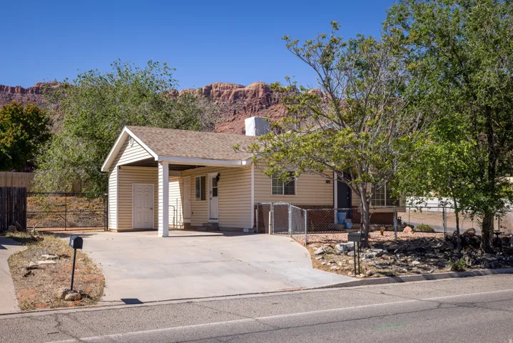 1108 E Holyoak Ln, Moab, Utah 84532