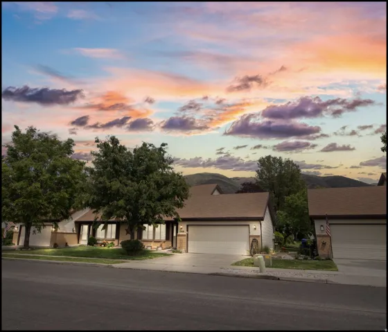 1166 N 700 W, Centerville, Utah 84014