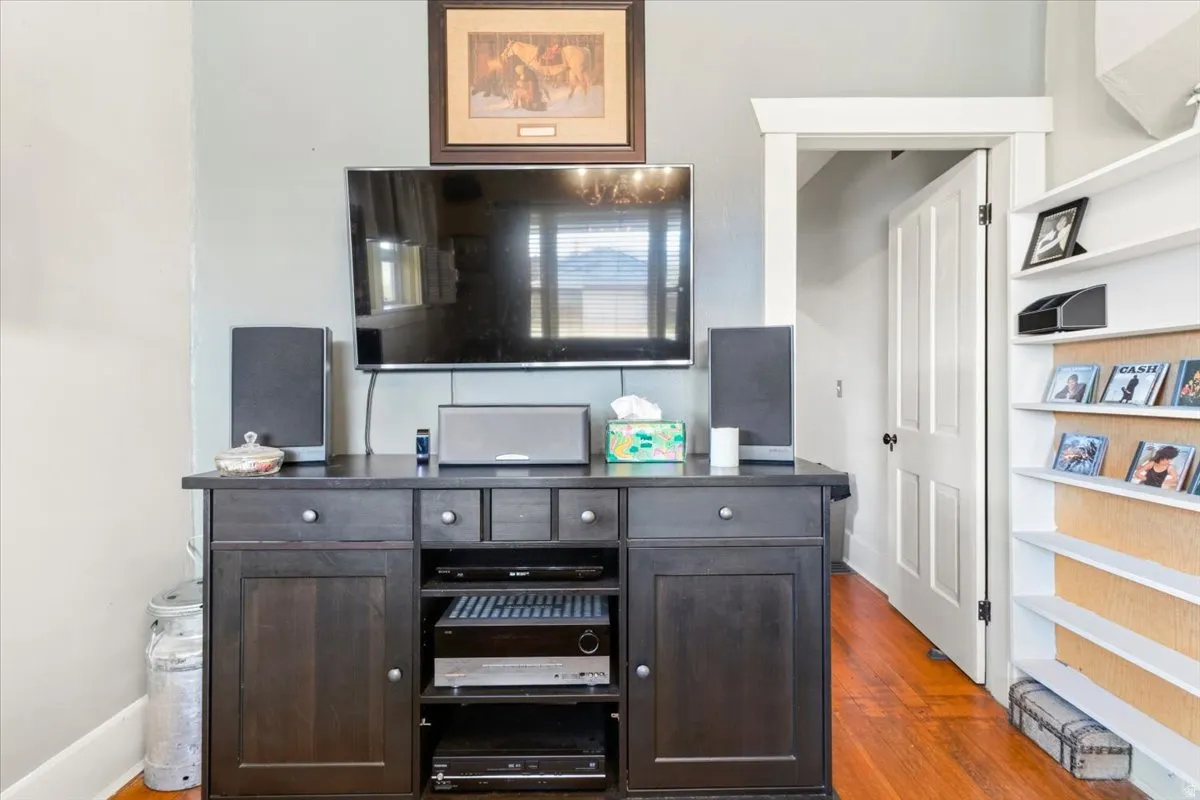 Den Office area, current owners used as a tv room.