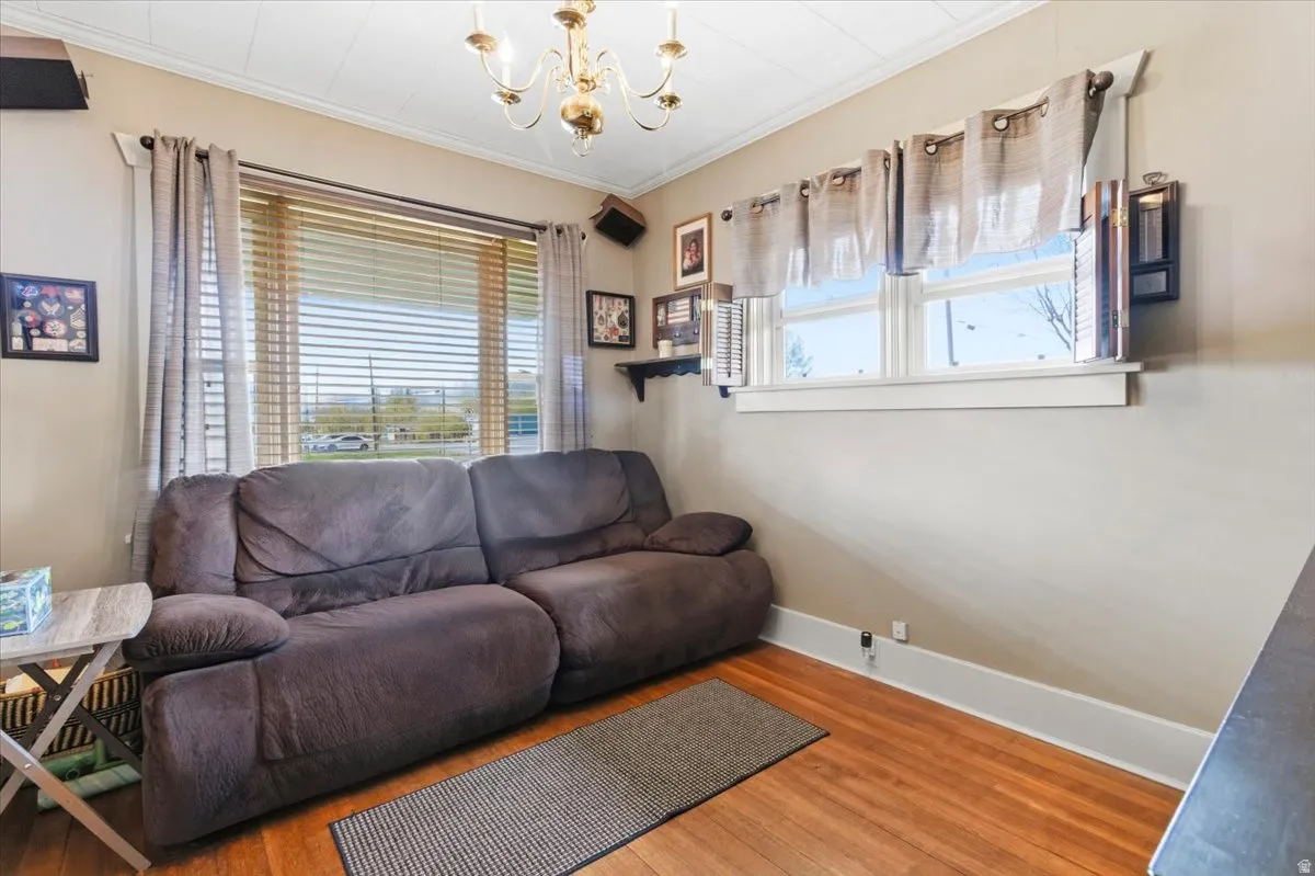 Den - office room, the current owners used as a tv room.