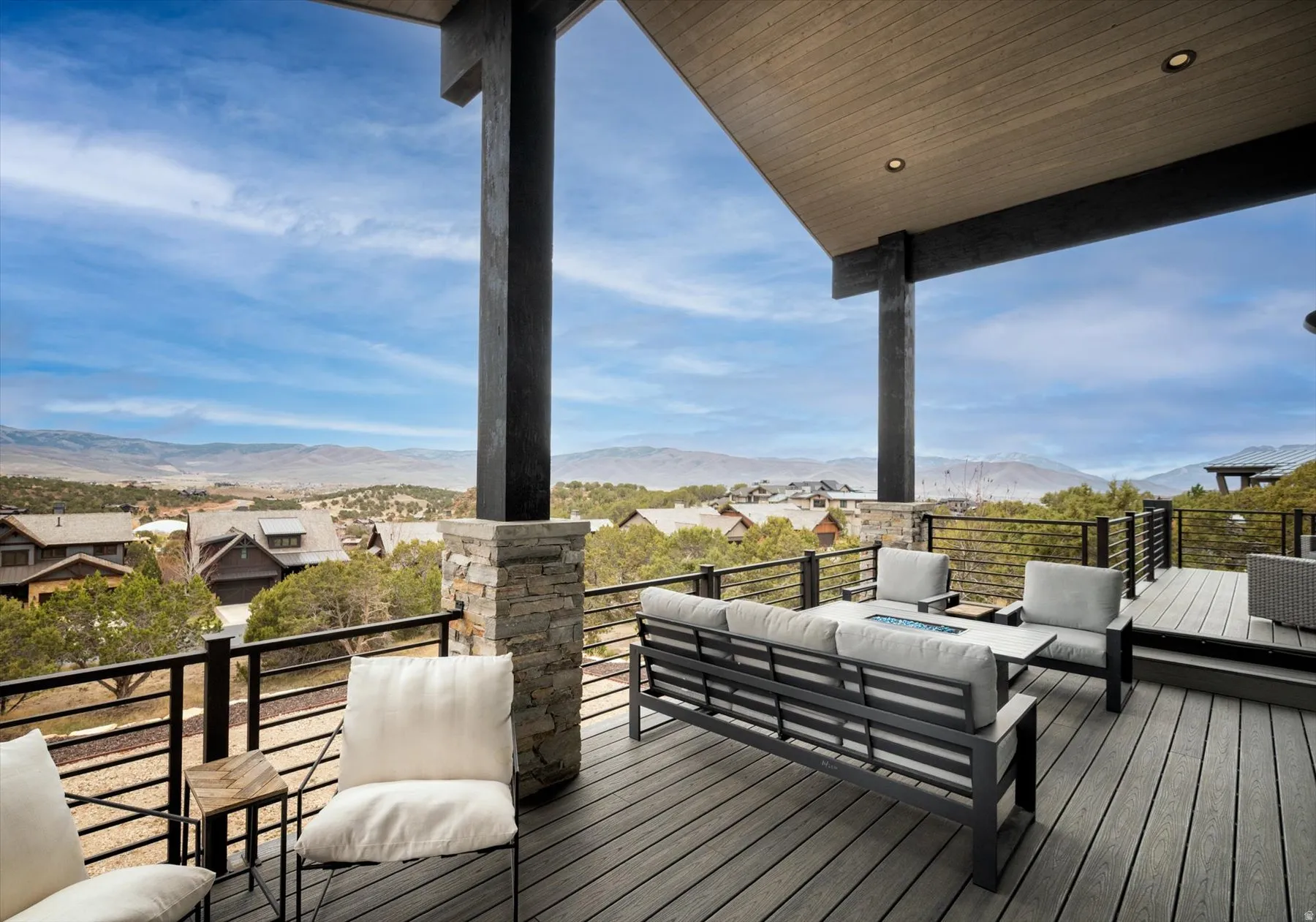 Expansive covered back deck