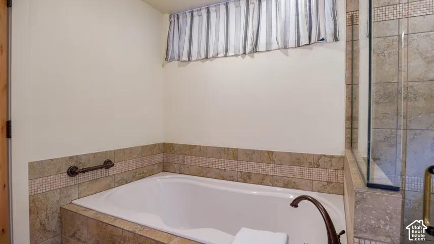 1456 W Newpark Blvd #213, Park City, Utah 84098