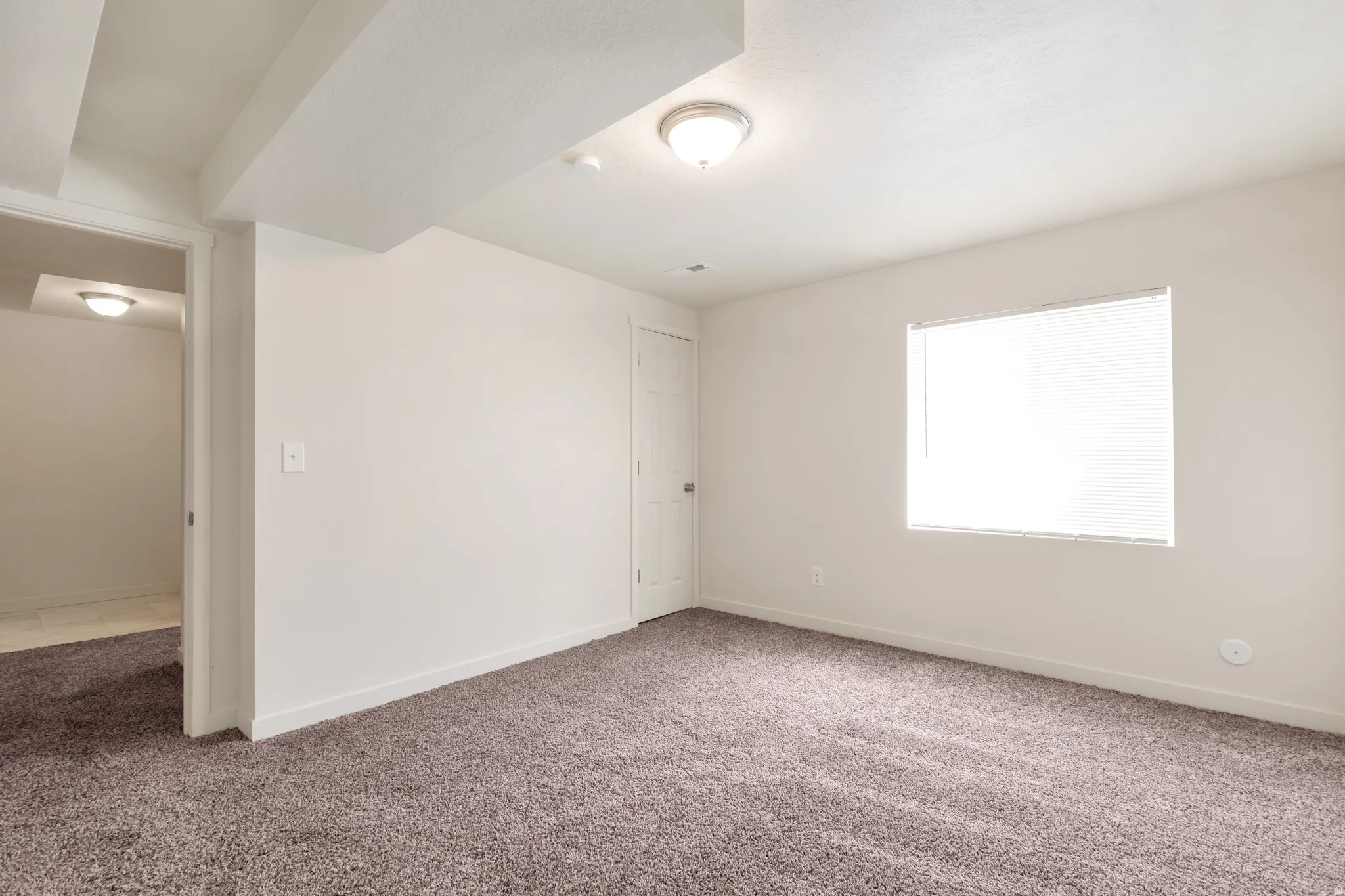 4 bedroom unit basement bedroom