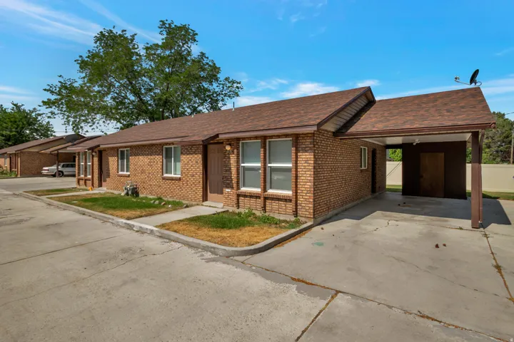 2 bedroom unit exterior