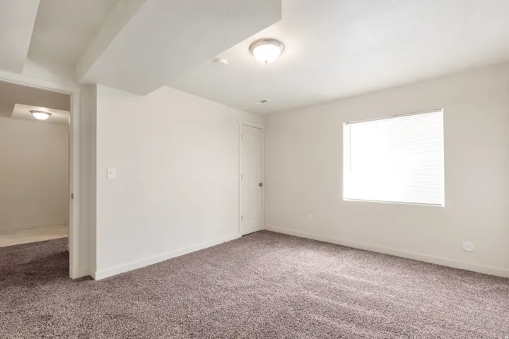 4 bedroom unit basement bedroom