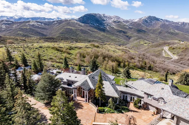 5678 E Twin Creek Rd, Salt Lake City, Utah 84108