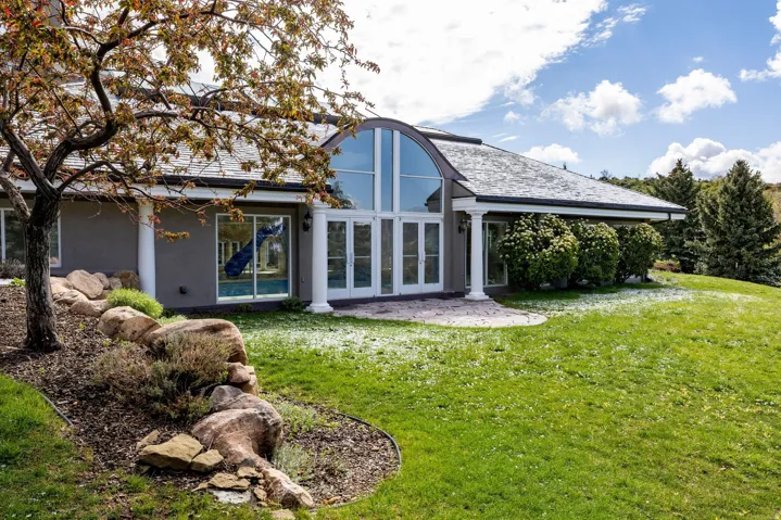 5678 E Twin Creek Rd, Salt Lake City, Utah 84108
