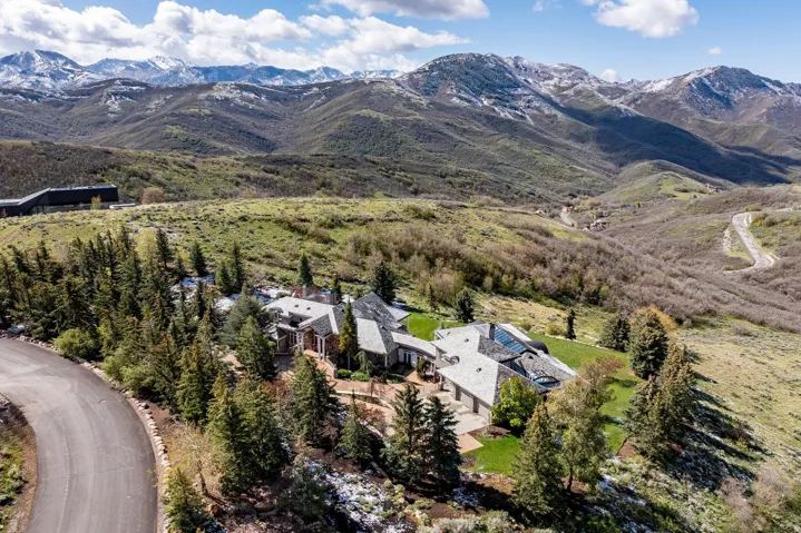 5678 E Twin Creek Rd, Salt Lake City, Utah 84108