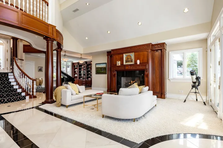 5678 E Twin Creek Rd, Salt Lake City, Utah 84108