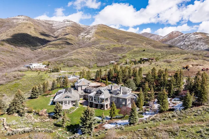5678 E Twin Creek Rd, Salt Lake City, Utah 84108