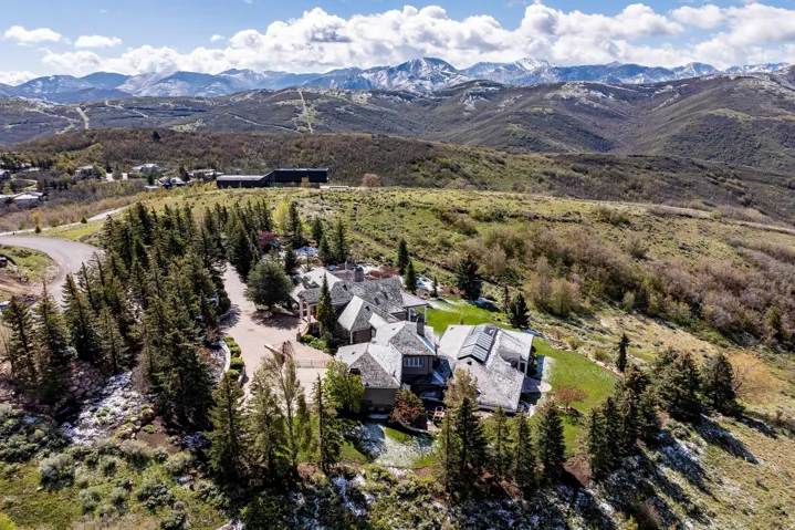 5678 E Twin Creek Rd, Salt Lake City, Utah 84108