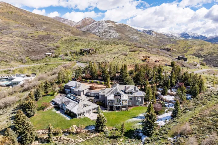 5678 E Twin Creek Rd, Salt Lake City, Utah 84108
