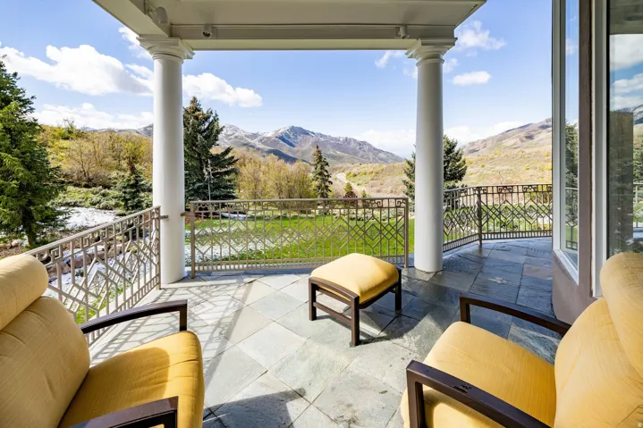 5678 E Twin Creek Rd, Salt Lake City, Utah 84108