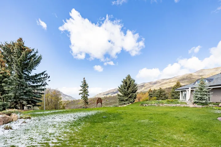 5678 E Twin Creek Rd, Salt Lake City, Utah 84108