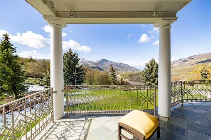 5678 E Twin Creek Rd, Salt Lake City, Utah 84108