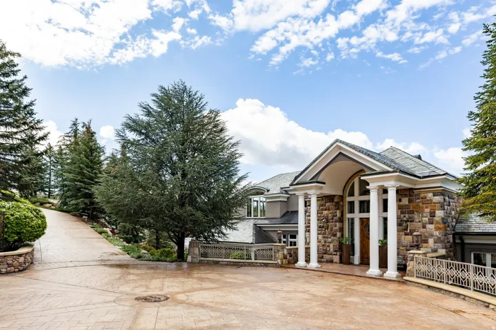 5678 E Twin Creek Rd, Salt Lake City, Utah 84108