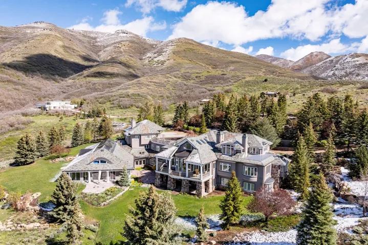 5678 E Twin Creek Rd, Salt Lake City, Utah 84108