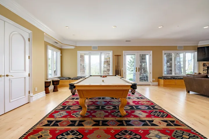 5678 E Twin Creek Rd, Salt Lake City, Utah 84108