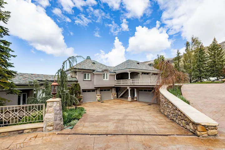 5678 E Twin Creek Rd, Salt Lake City, Utah 84108