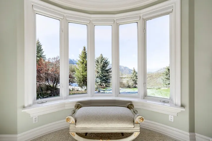 5678 E Twin Creek Rd, Salt Lake City, Utah 84108