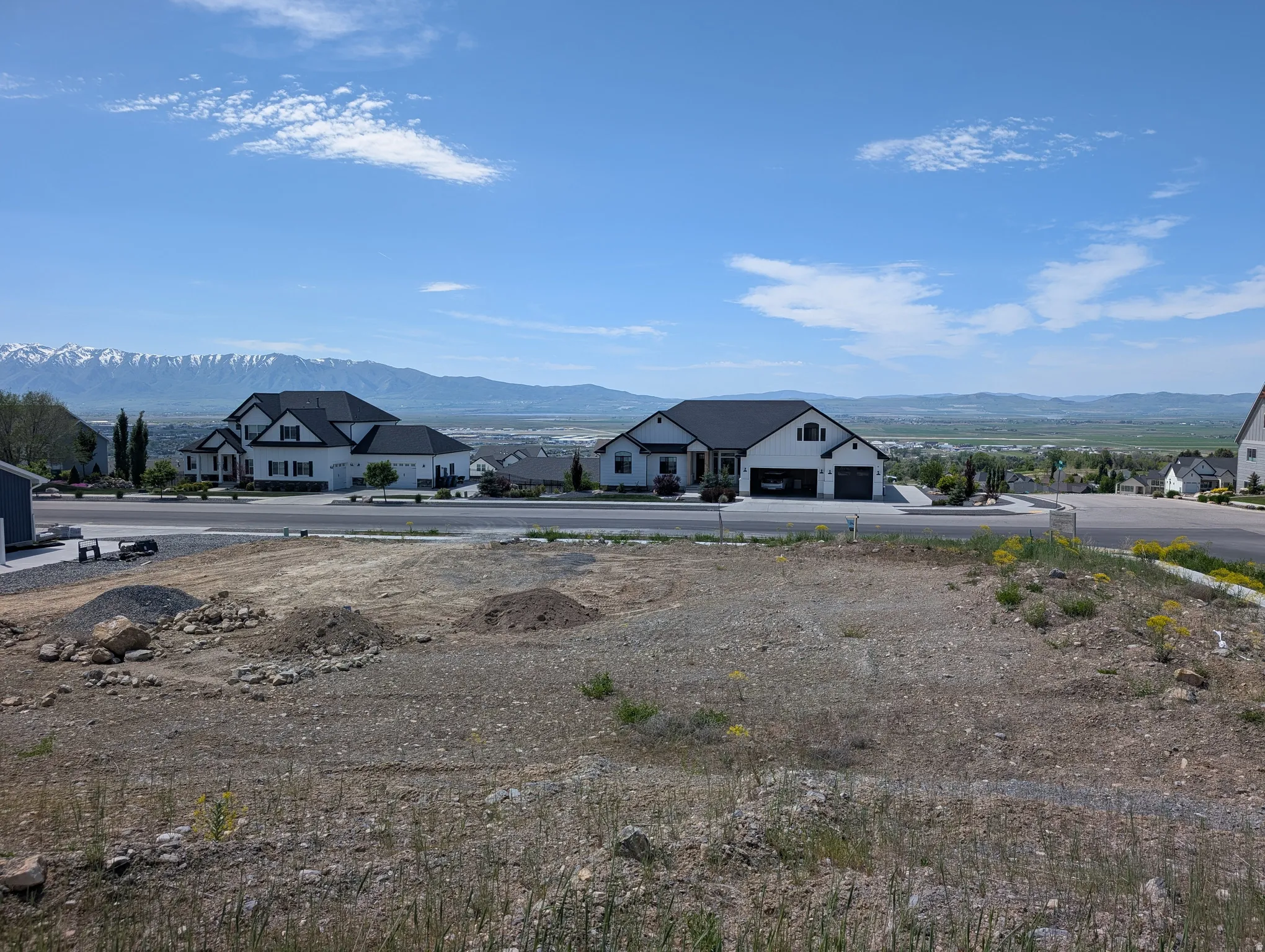 Expansive undeveloped lot featuring clear land and a gentle slope