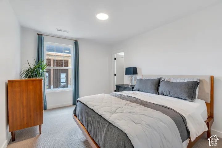 Bright room with recessed ceiling lighting