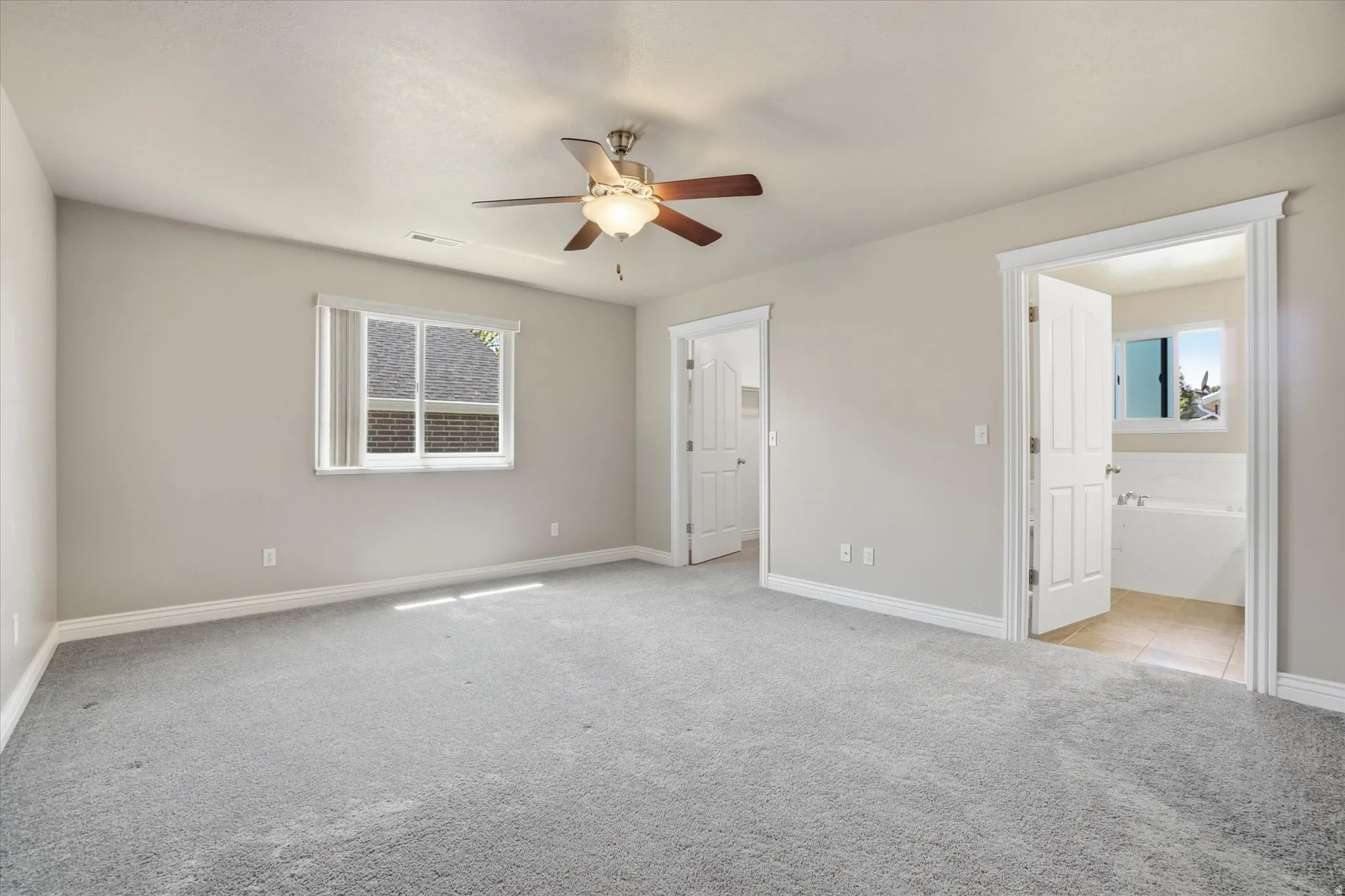 LARGE Master Bedroom
