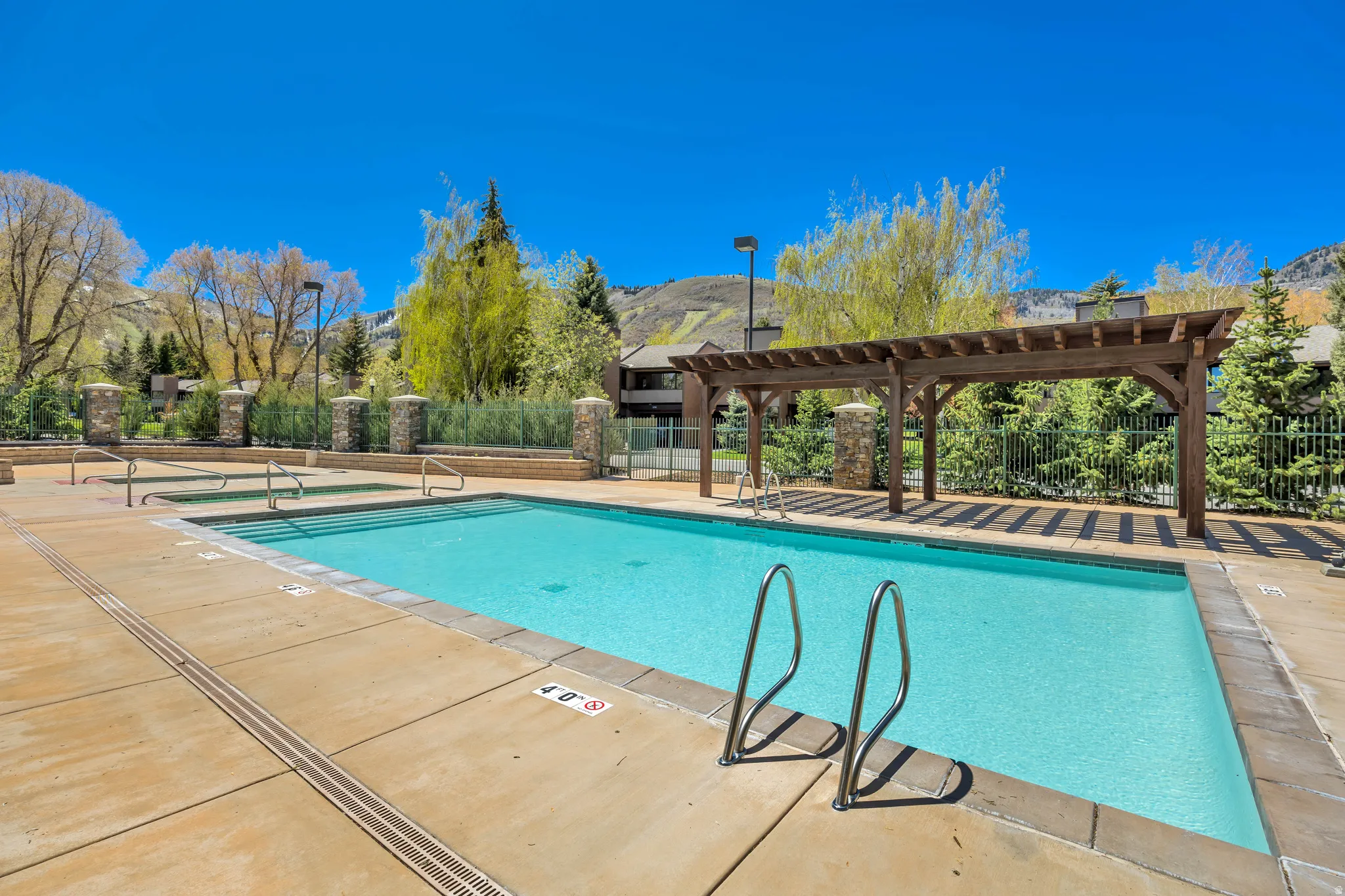 Seasonal community pool, and year round community hot tubs