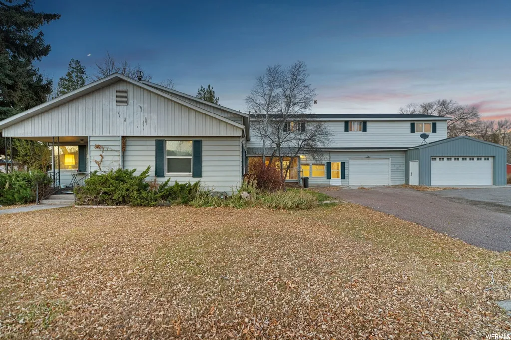 View of front of home featuring driveway