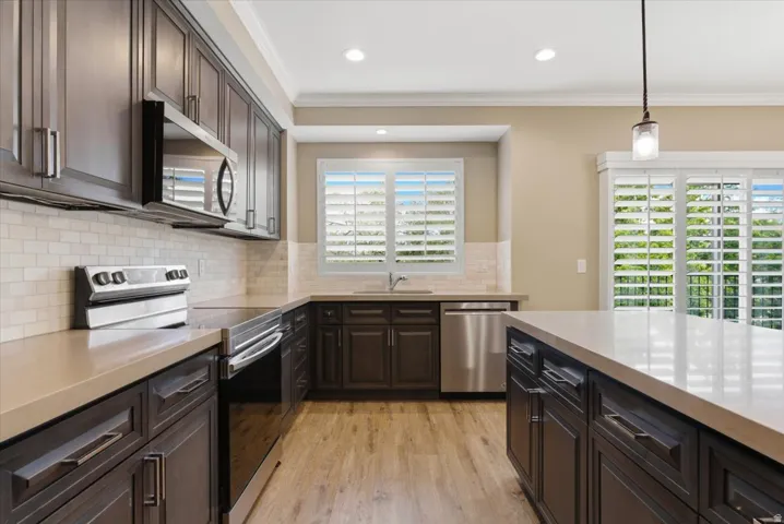 Kitchen with Quartz Countertops