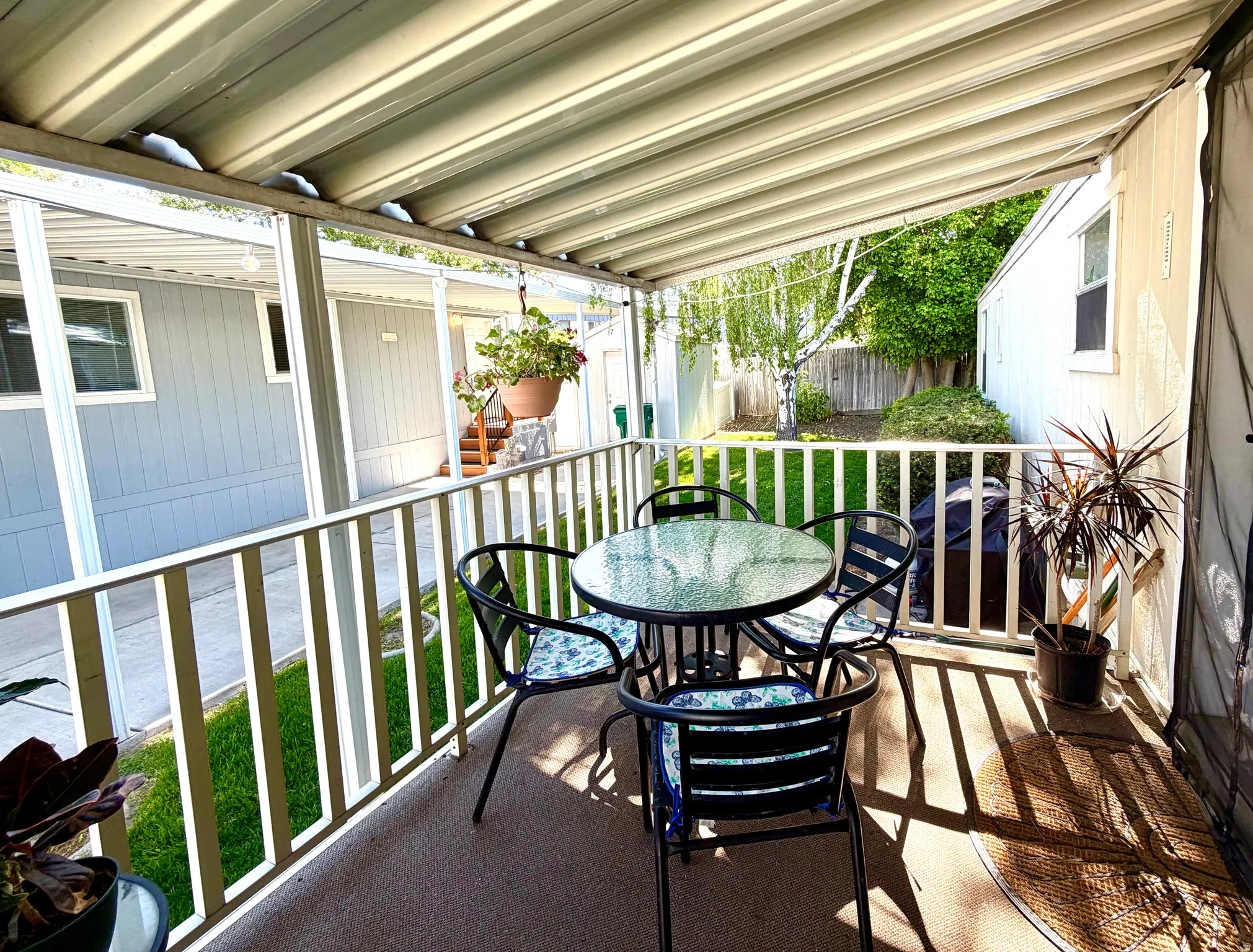 Covered entry / deck